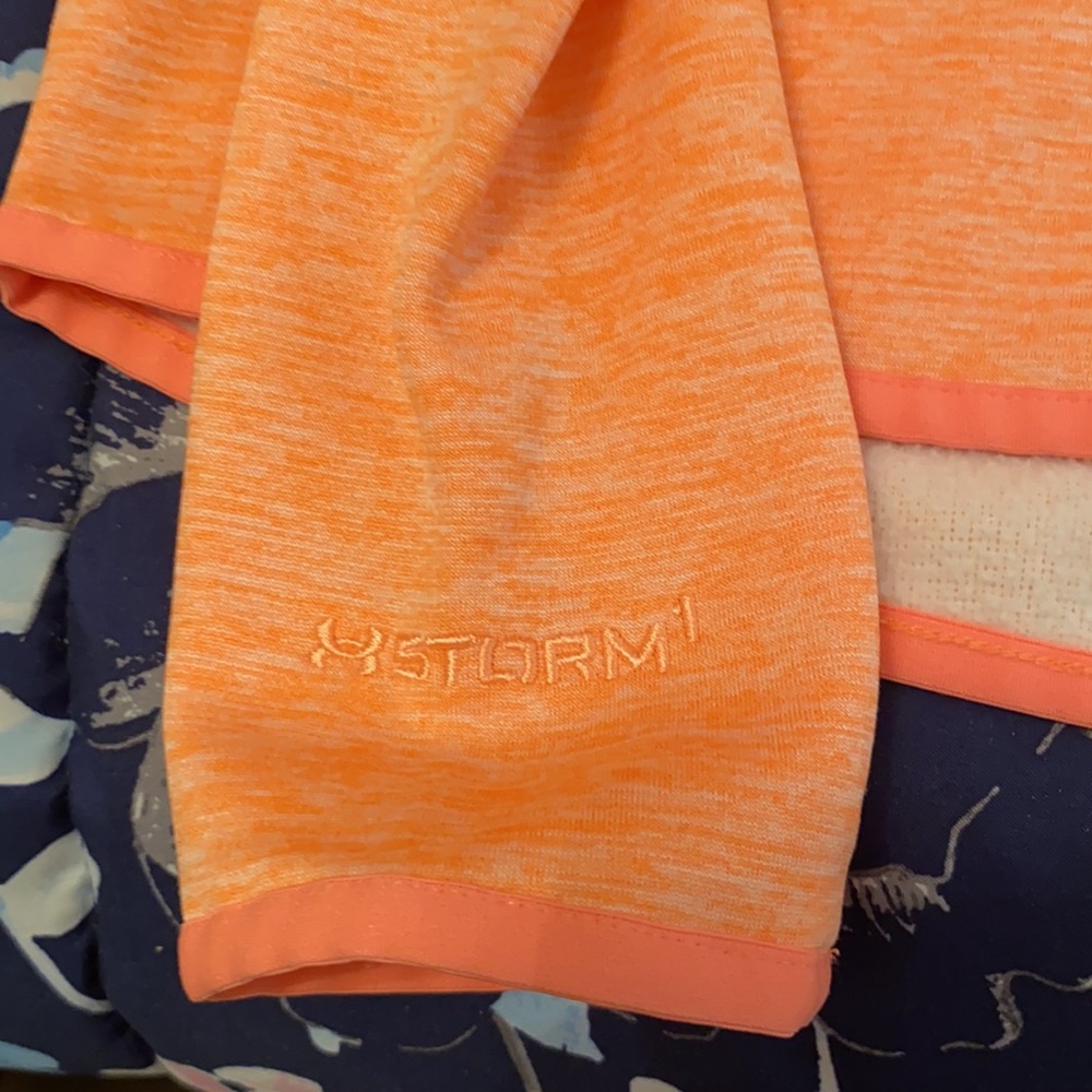 Peach Under Armour Sweatshirt - Picture 3 of 4